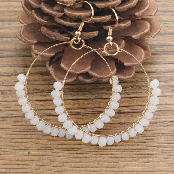 SHEIN Hoop earring with crystals - Picture 2 of 4